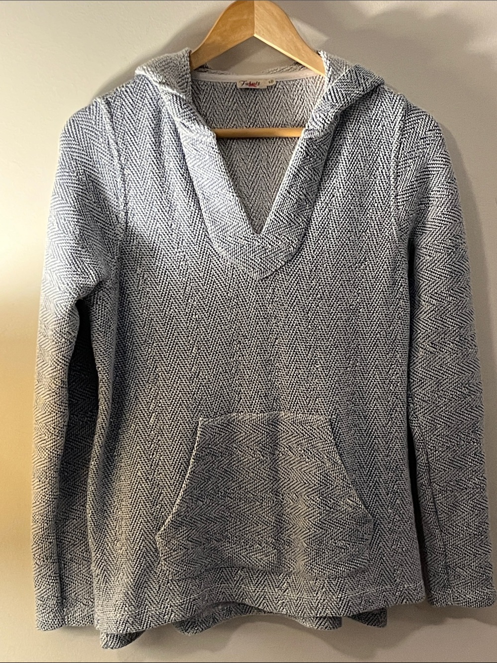 Faherty Women's Whitewater Hoodie Small